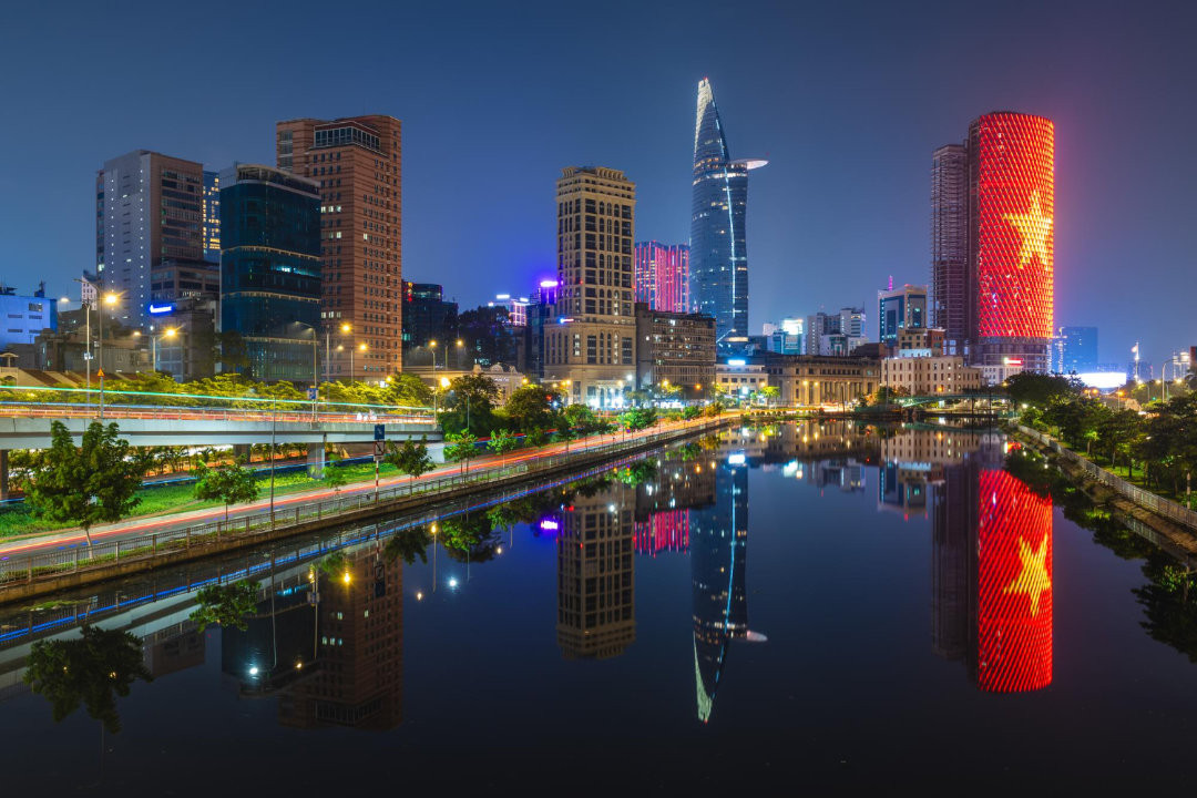 Business Pulse Vietnam: High-Tech Investments, Rising Capital Markets and Shifting Global Demand