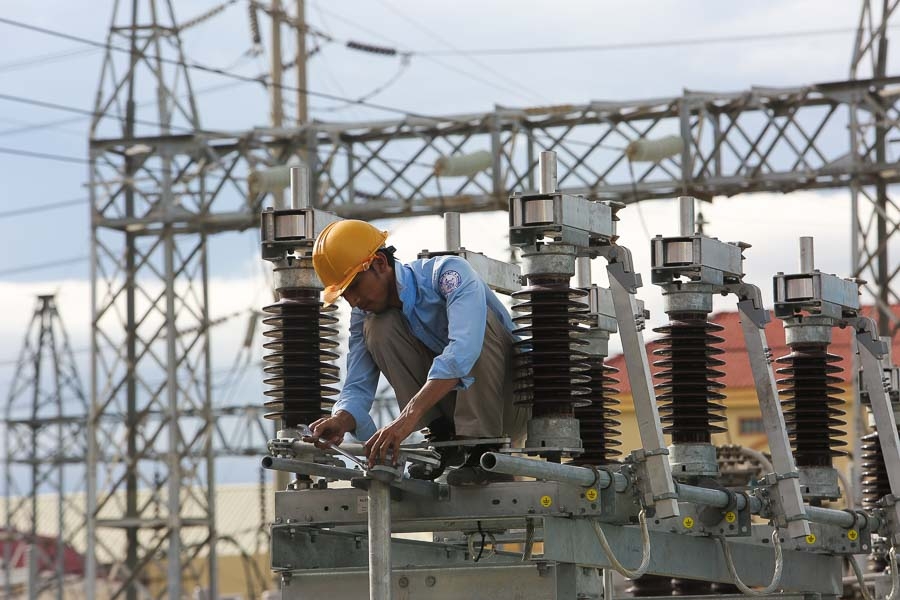 Electricity, Electricity price, Electricite du Cambodge, big industry, SME,