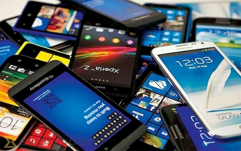 Telcos and Mobile Devices in Cambodia
