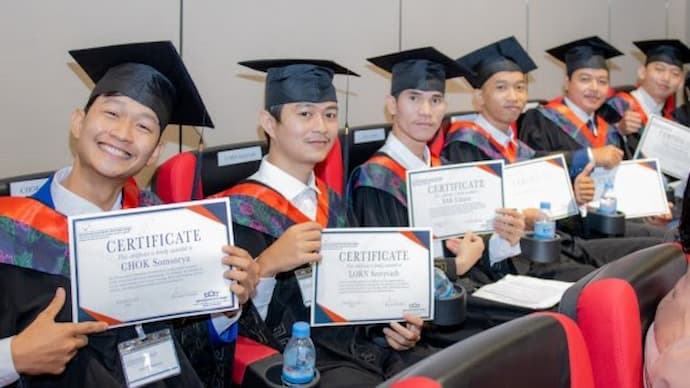 First Cambodian Watchmakers Graduate from Prince Horology